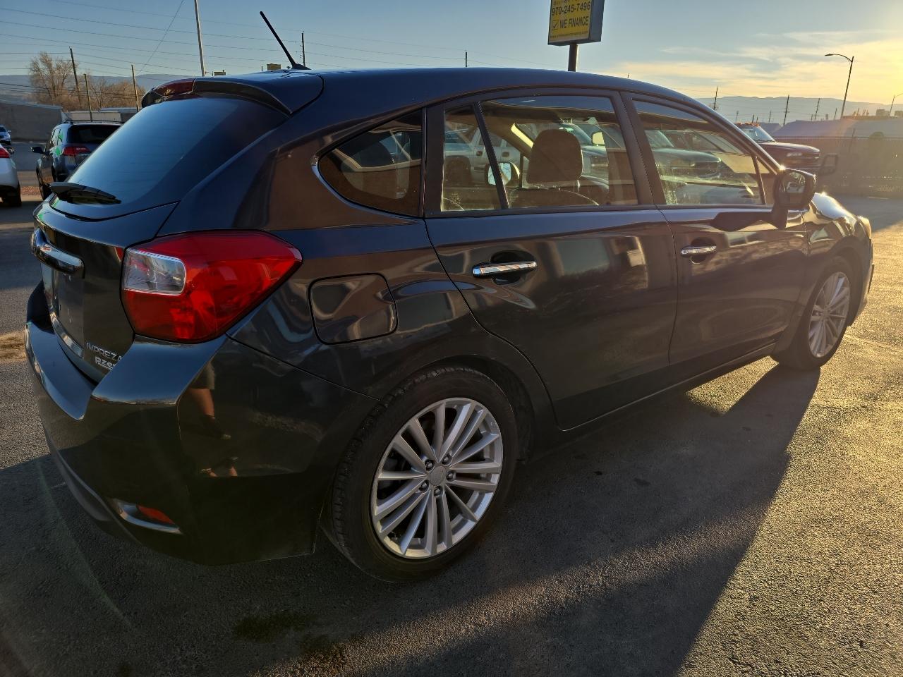 Subaru Impreza Wagon 5dr Auto 2.0i Limited 2012