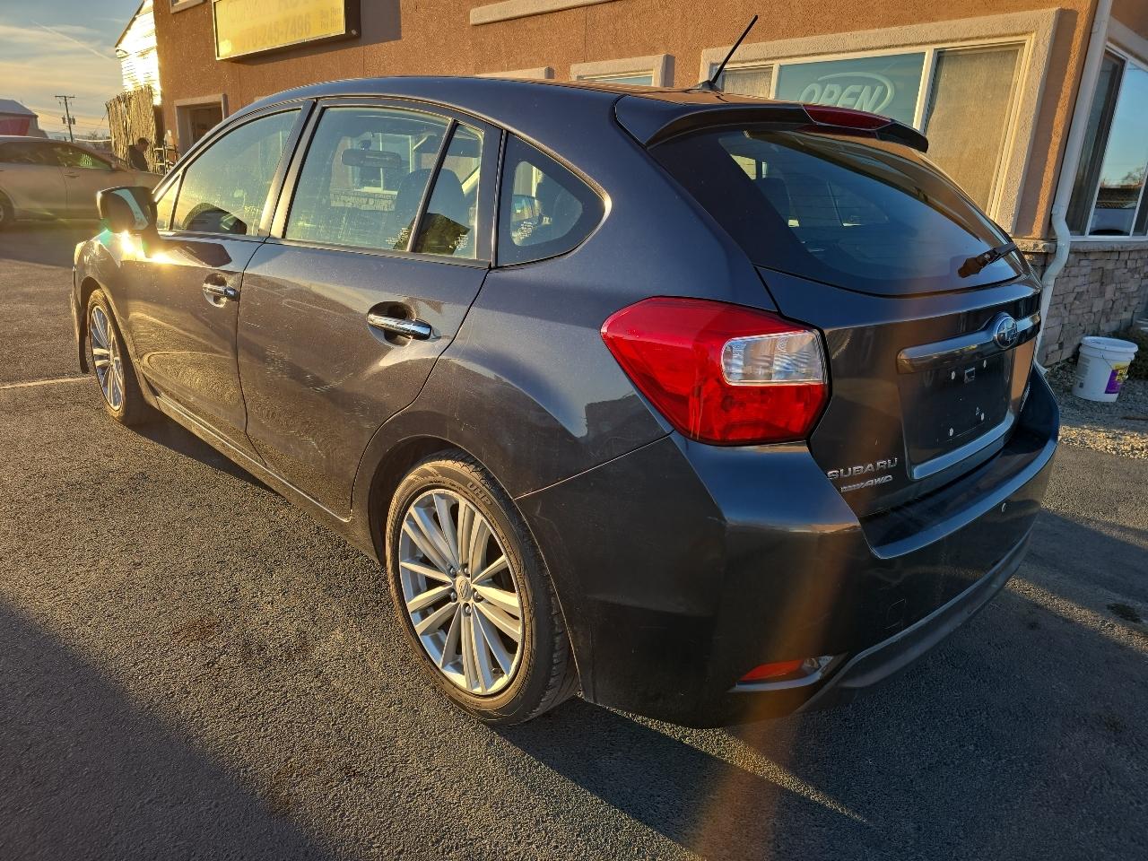 Subaru Impreza Wagon 5dr Auto 2.0i Limited 2012