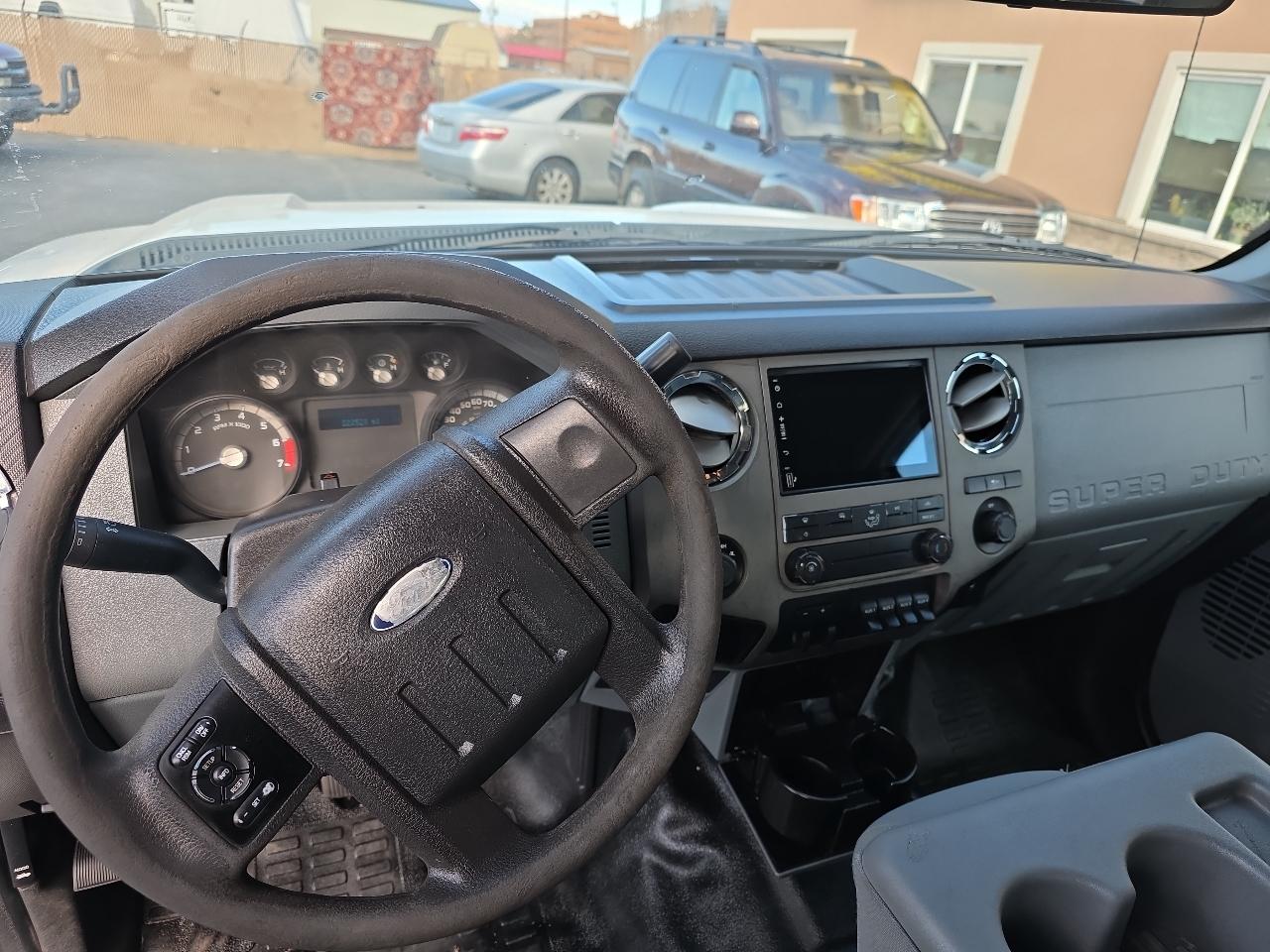 Ford Super Duty F-350 SRW 4WD Crew Cab 156" XLT 2012