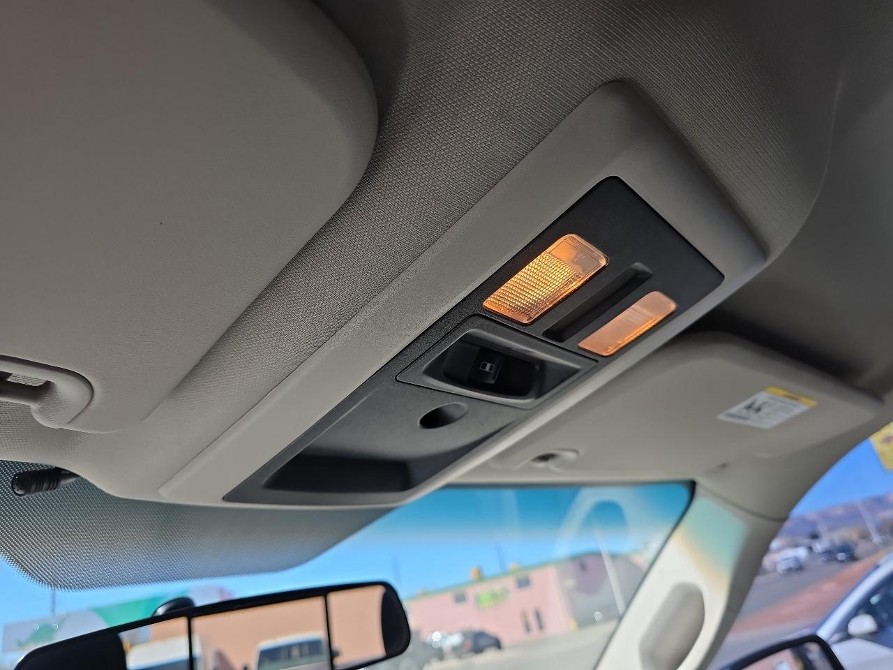 RAM 1500 4WD Quad Cab 140.5" SLT 2012