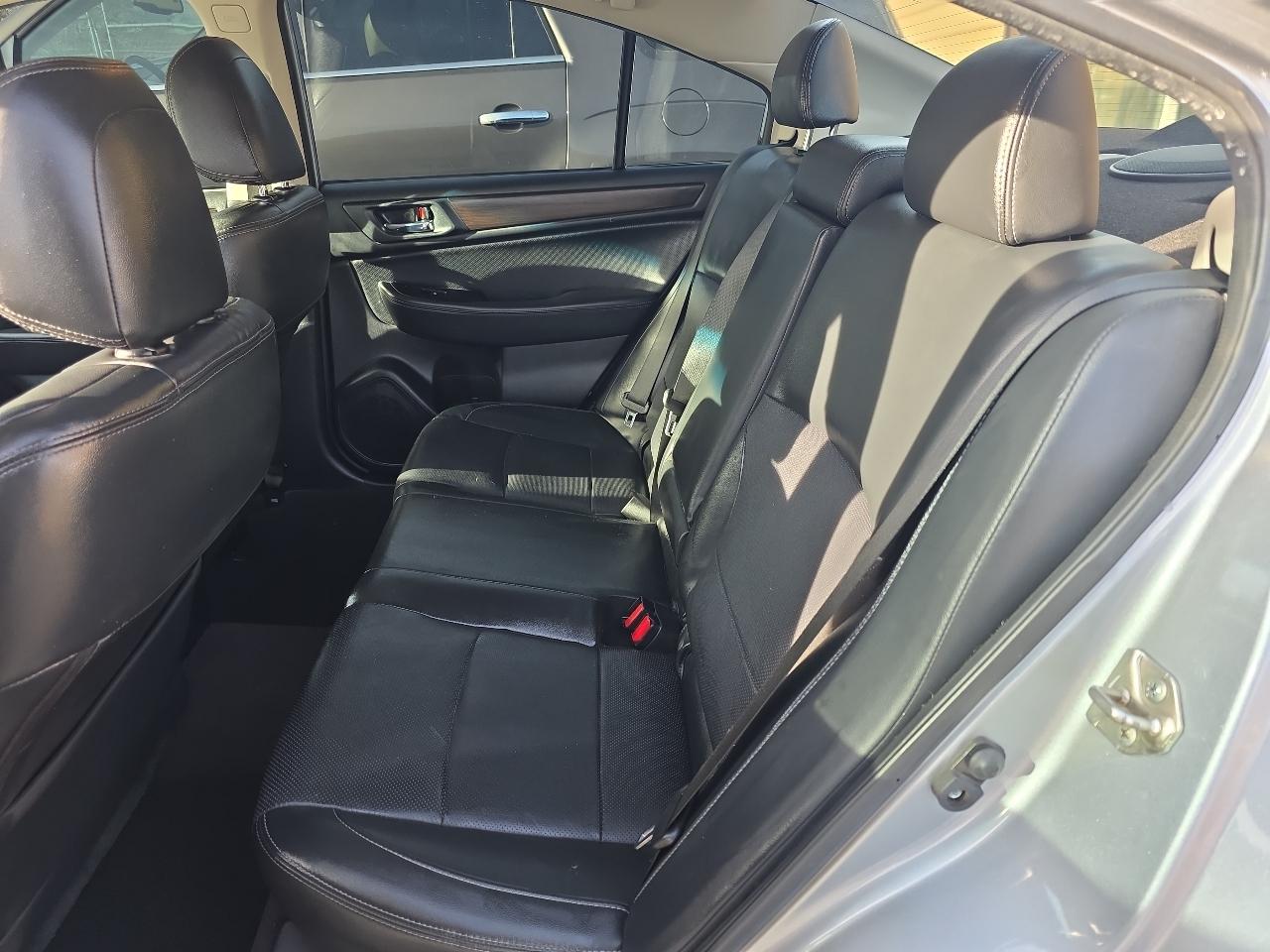 Subaru Legacy 4dr Sdn 3.6R Limited 2016