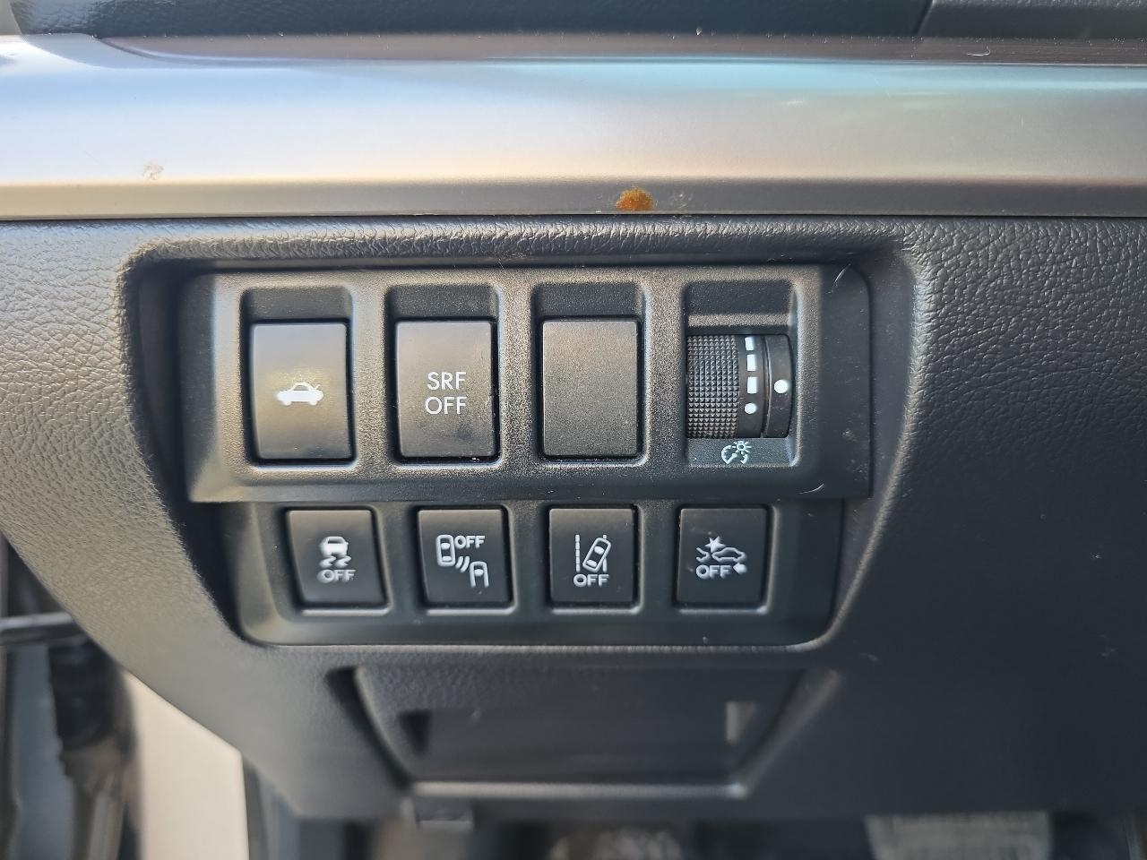 Subaru Legacy 4dr Sdn 3.6R Limited 2016