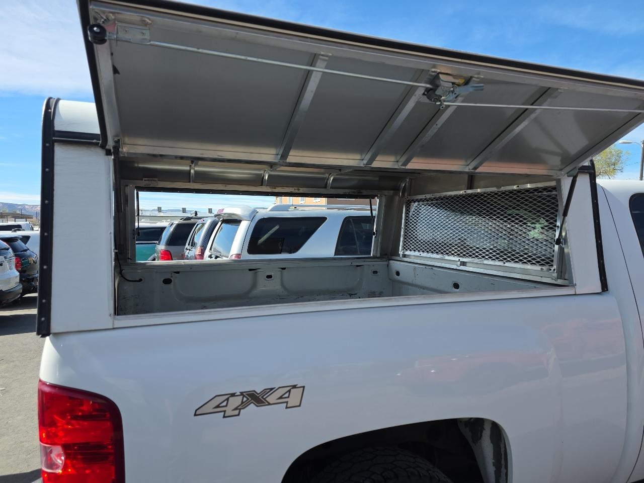 Chevrolet Silverado 1500 4WD Ext Cab 143.5" LT 2011