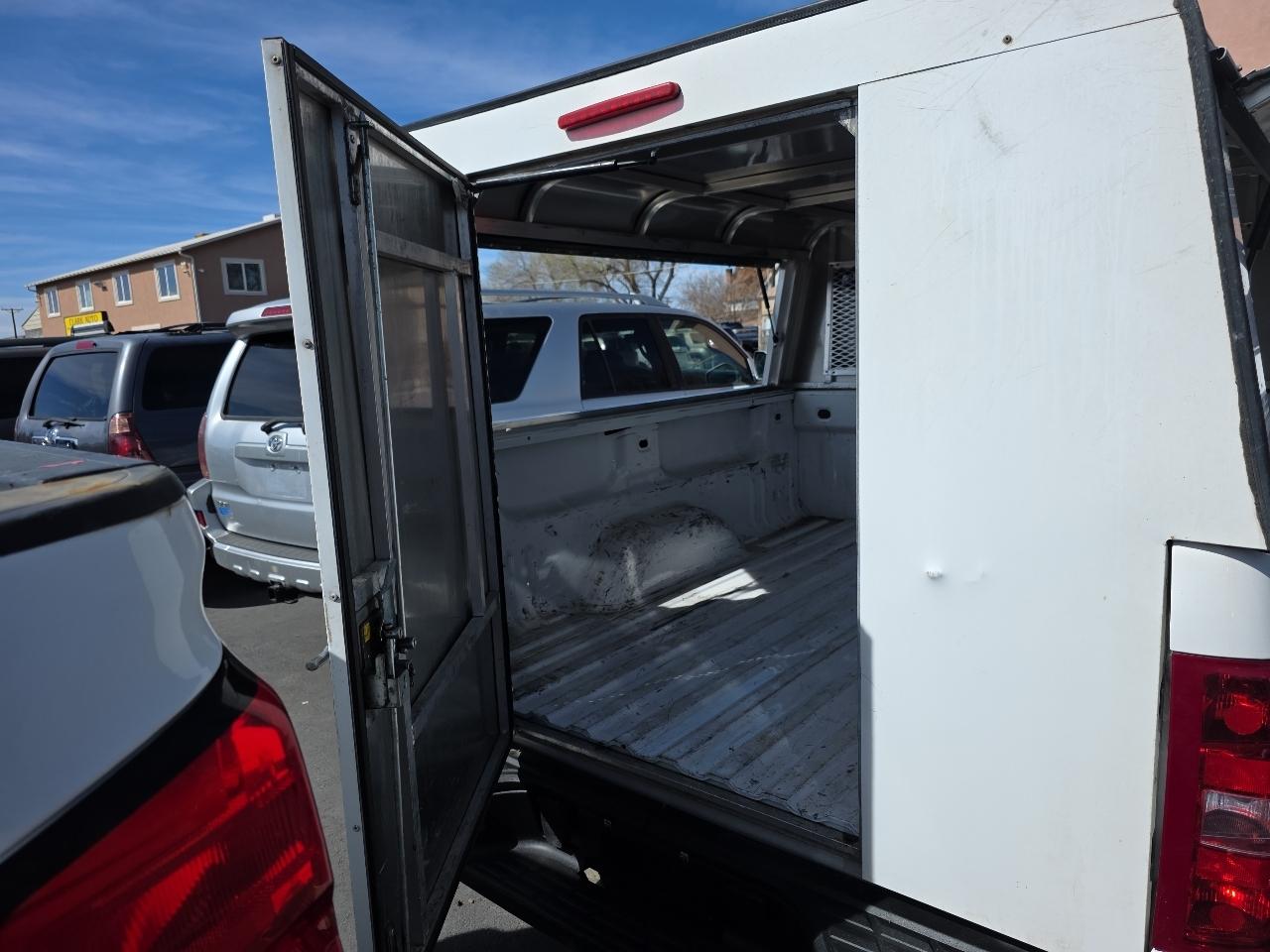 Chevrolet Silverado 1500 4WD Ext Cab 143.5" LT 2011
