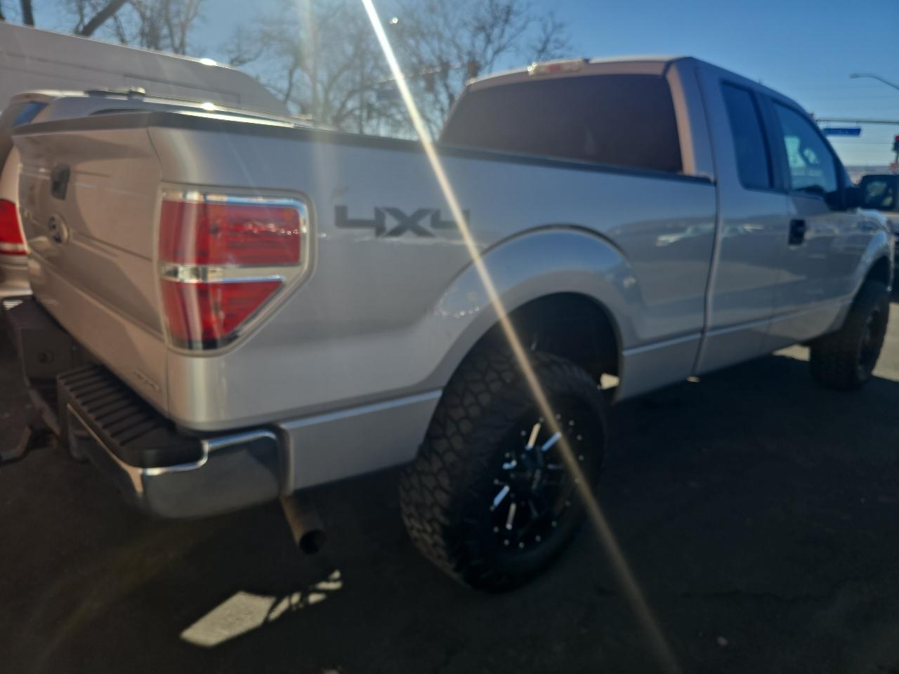 Ford F-150 4WD SuperCab 145" Lariat 2012