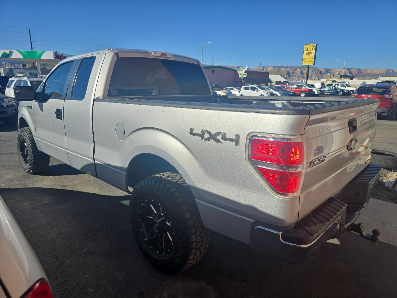 Ford F-150 4WD SuperCab 145" Lariat 2012