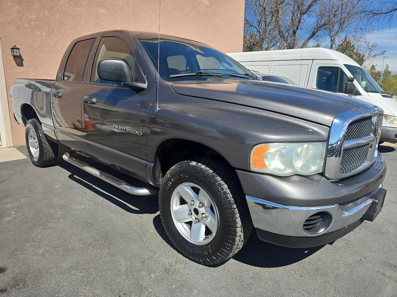 Dodge Ram 1500 4dr Quad Cab 140.5" WB 4WD SLT 2003