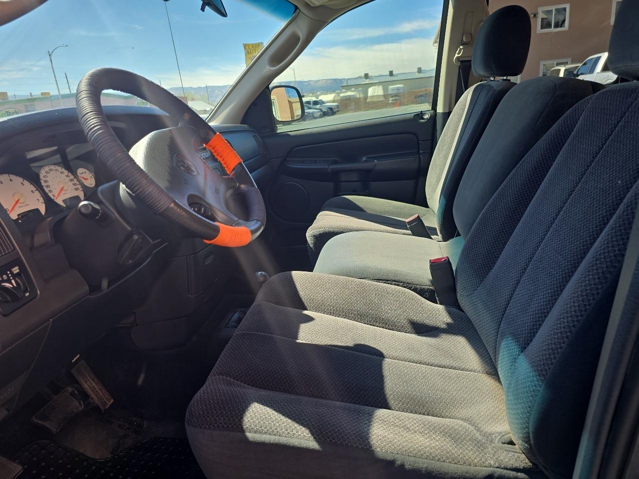 Dodge Ram 1500 4dr Quad Cab 140.5" WB 4WD SLT 2003