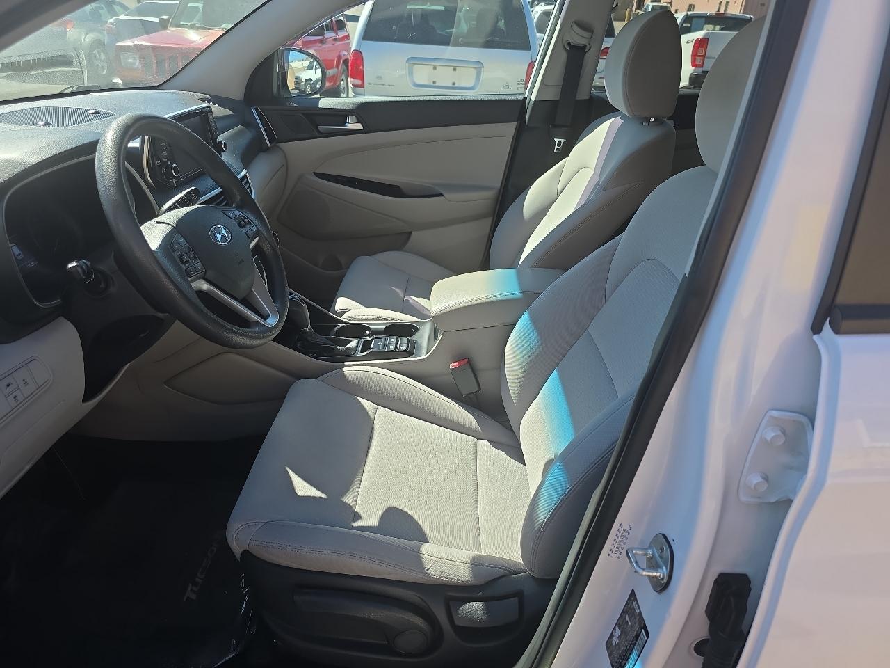 Hyundai Elantra Limited IVT 2020