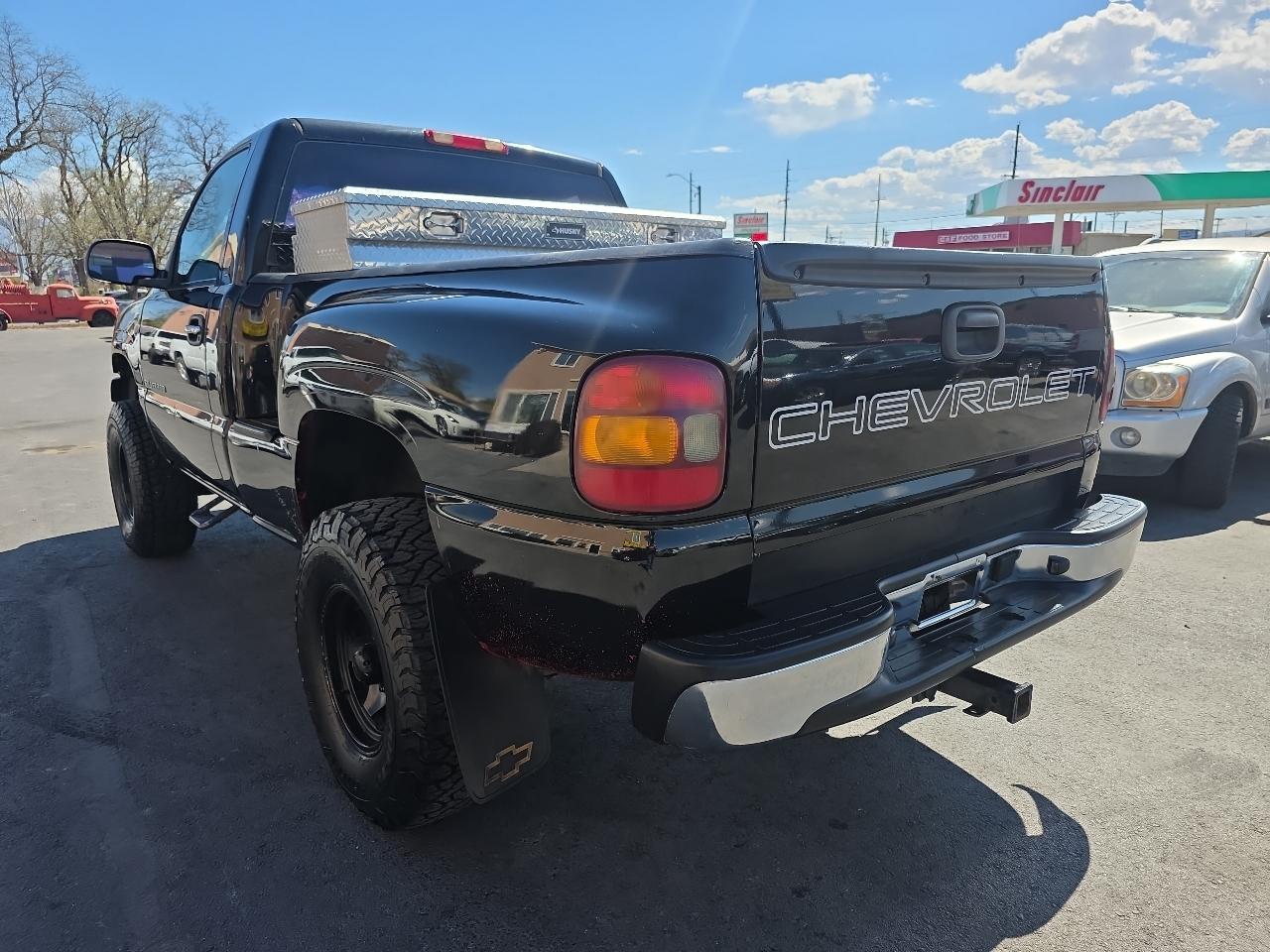 Chevrolet Silverado 1500 1LT Regular Cab 4WD 2002