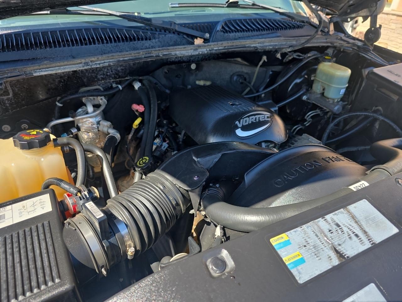 Chevrolet Silverado 1500 1LT Regular Cab 4WD 2002