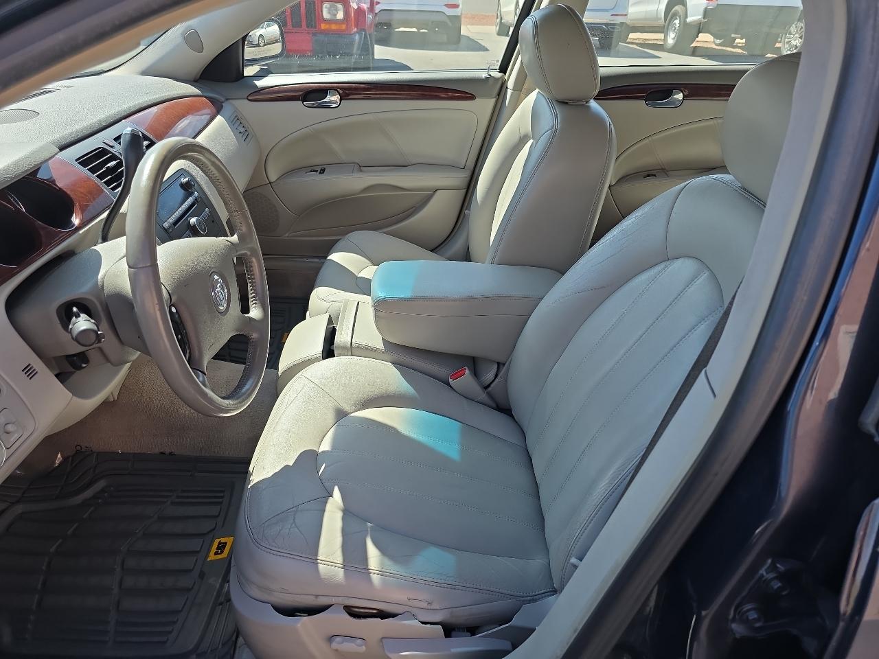 Buick Lucerne 4dr Sdn V6 CXL 2008