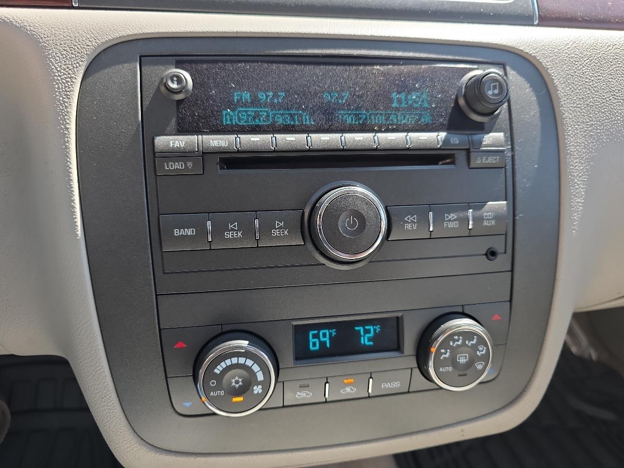 Buick Lucerne 4dr Sdn V6 CXL 2008