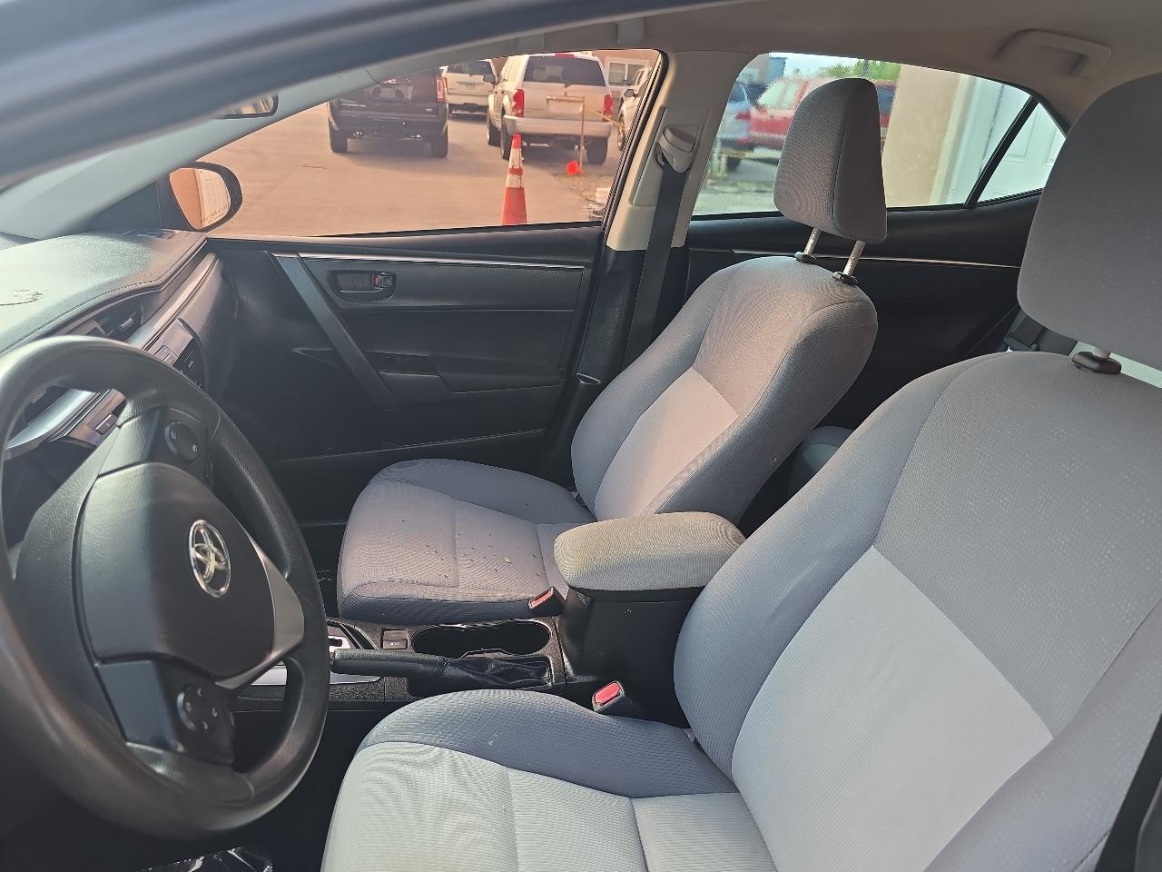 Toyota Corolla 4dr Sdn CVT LE Premium (Natl) 2015