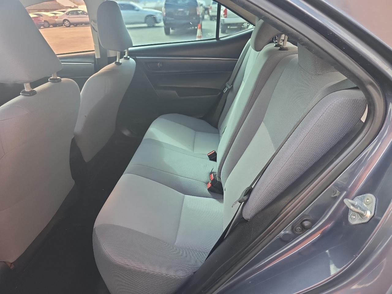 Toyota Corolla 4dr Sdn CVT LE Premium (Natl) 2015