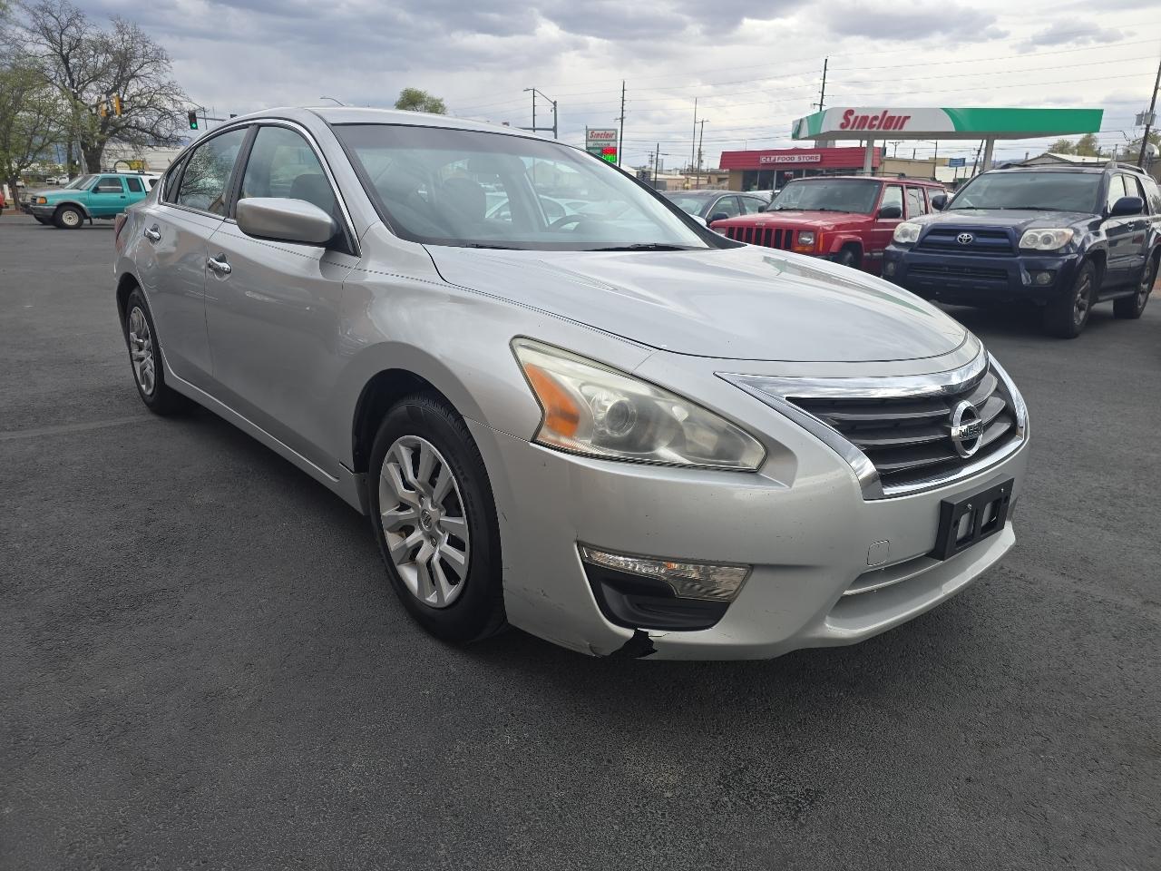 Nissan Altima 4dr Sdn I4 2.5 2014