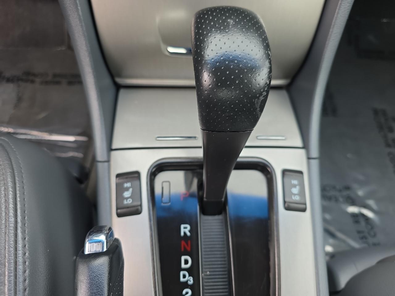 Honda Accord Sdn EX-L V6 AT 2006