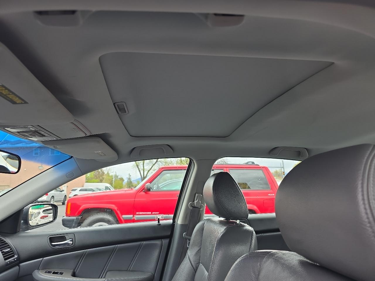 Honda Accord Sdn EX-L V6 AT 2006