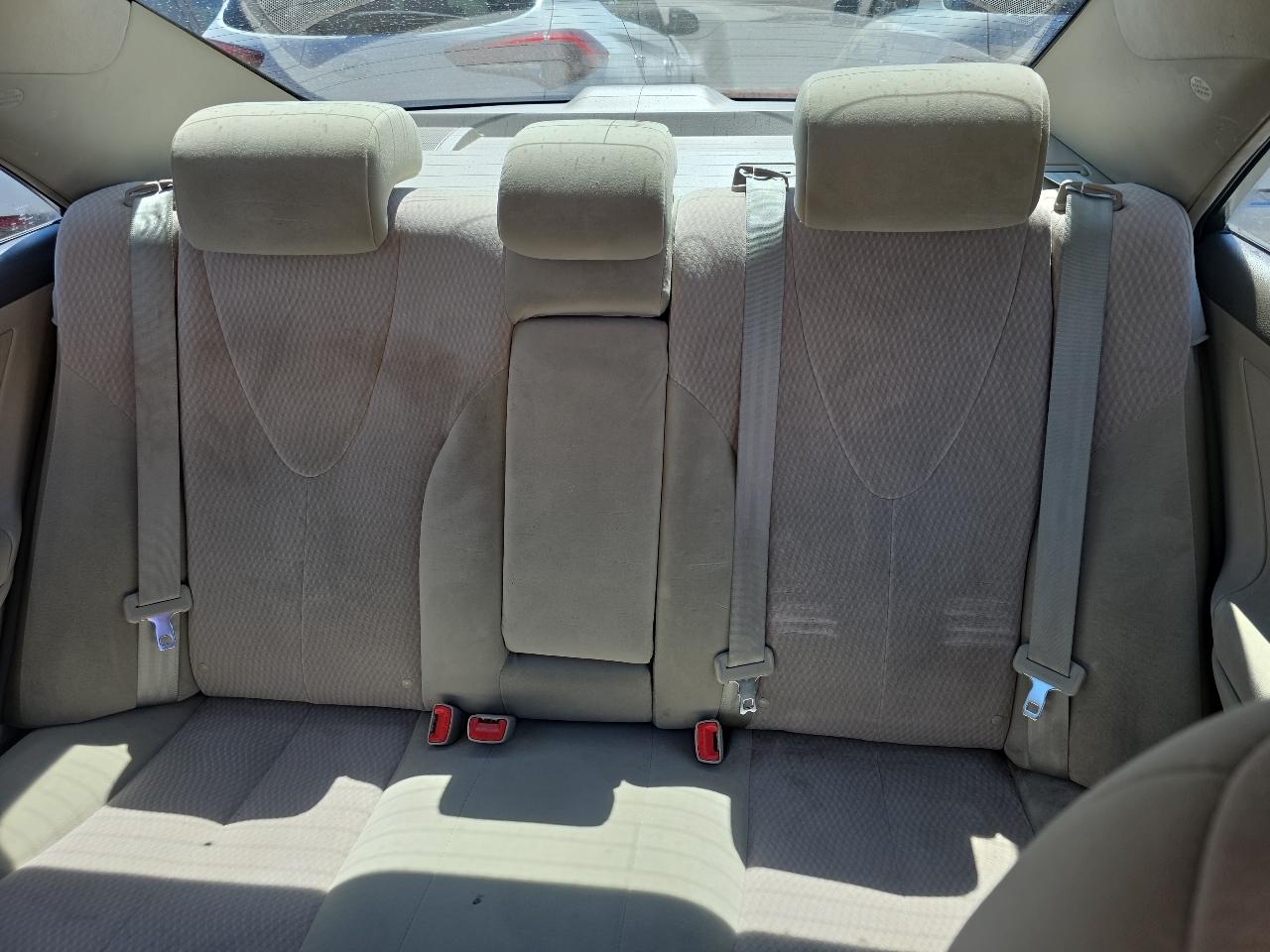 Toyota Camry 4dr Sdn I4 Man LE (Natl) 2011