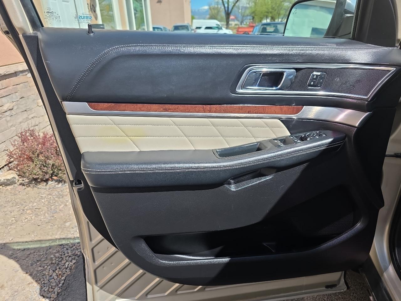 Ford Explorer Platinum 4WD 2017