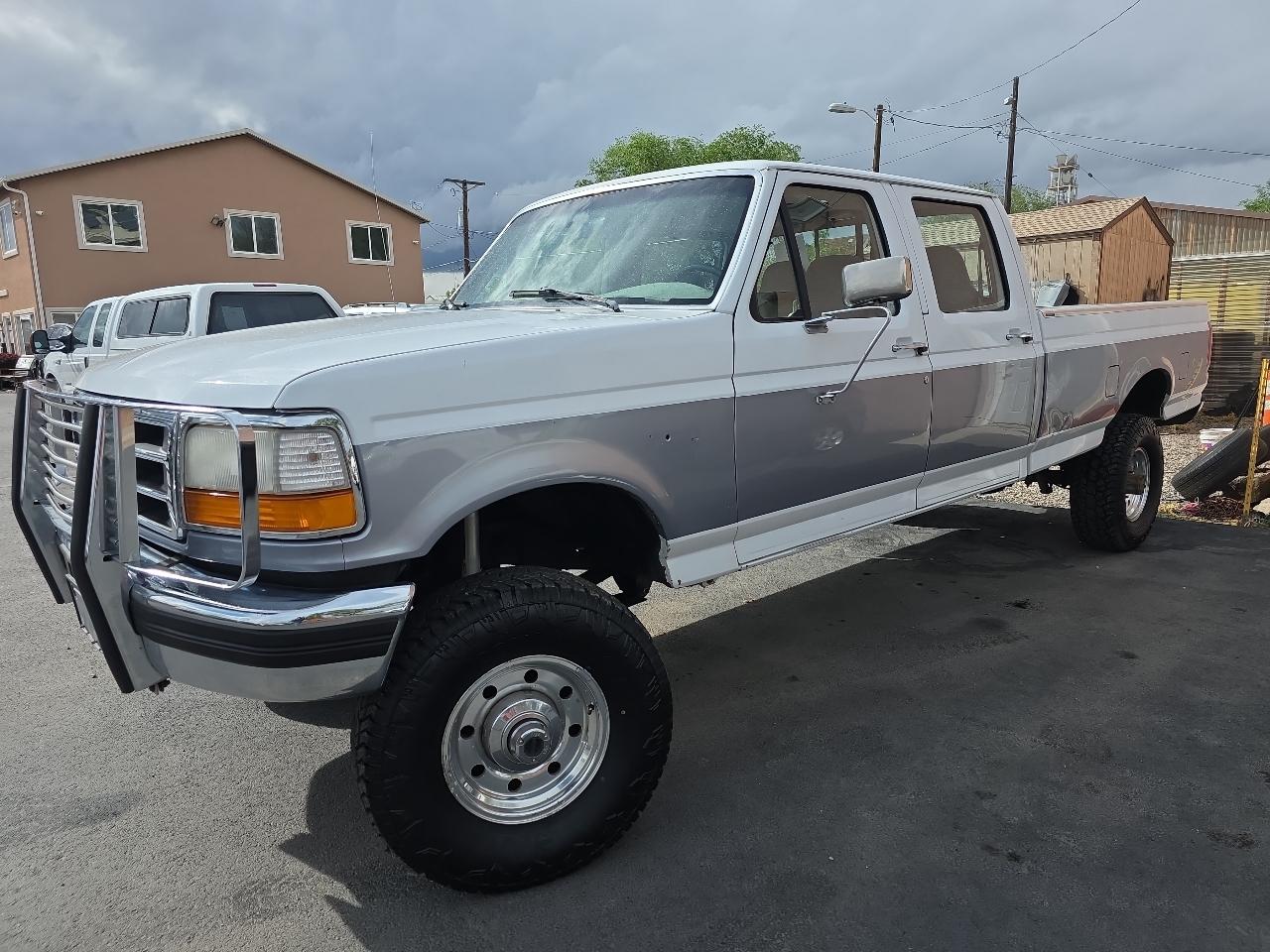 Ford F-350 Crew Cab 4dr 168.4" WB SRW 4WD 1997