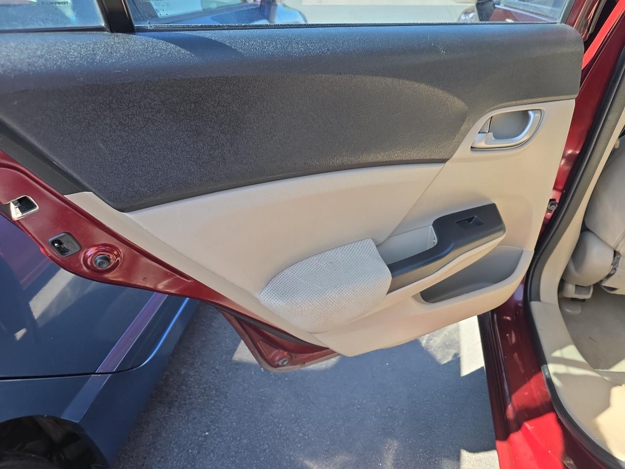 Honda Civic Sdn 4dr Auto LX 2012