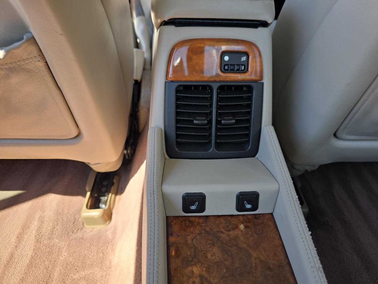 Jaguar XJ 4dr Sdn L 2001