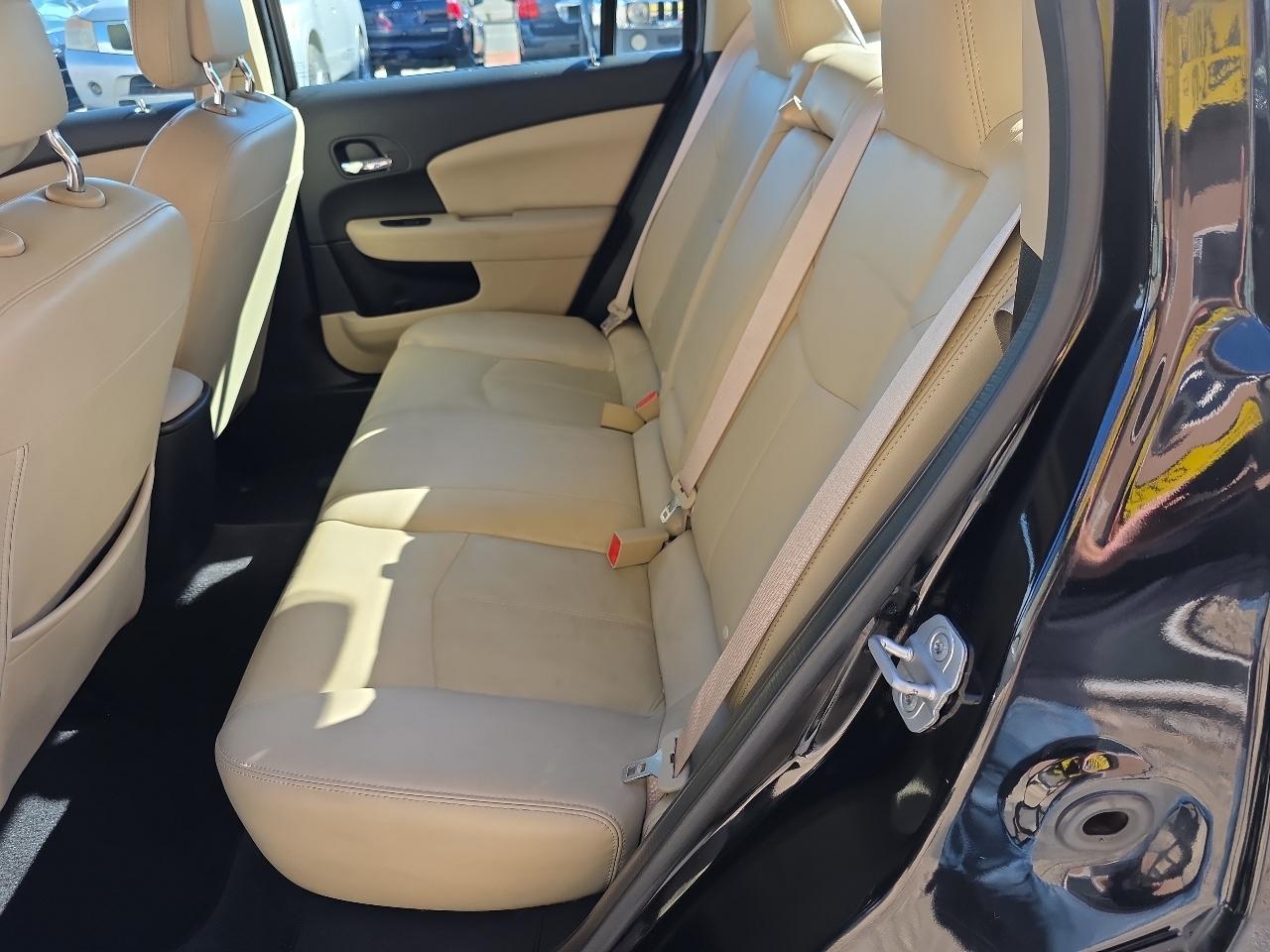 Chrysler 200 4dr Sdn Limited 2013