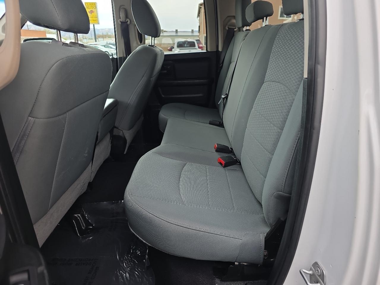 RAM 1500 Express 4x4 Quad Cab 6'4" Box 2018