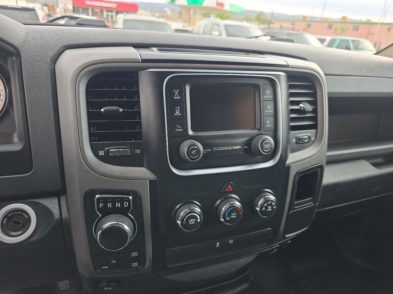 RAM 1500 Express 4x4 Quad Cab 6'4" Box 2018
