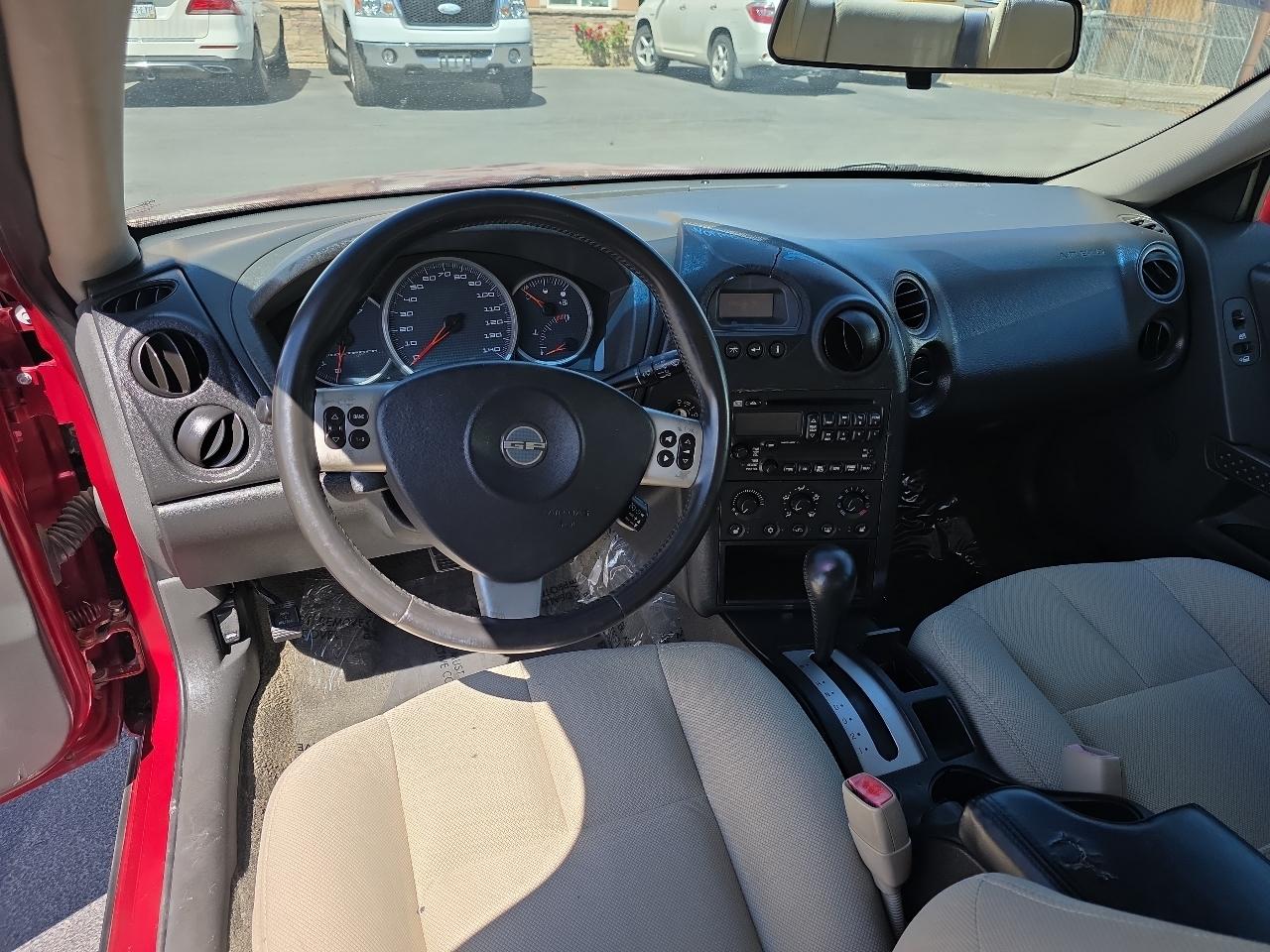 Pontiac Grand Prix 4dr Sdn GT2 2004