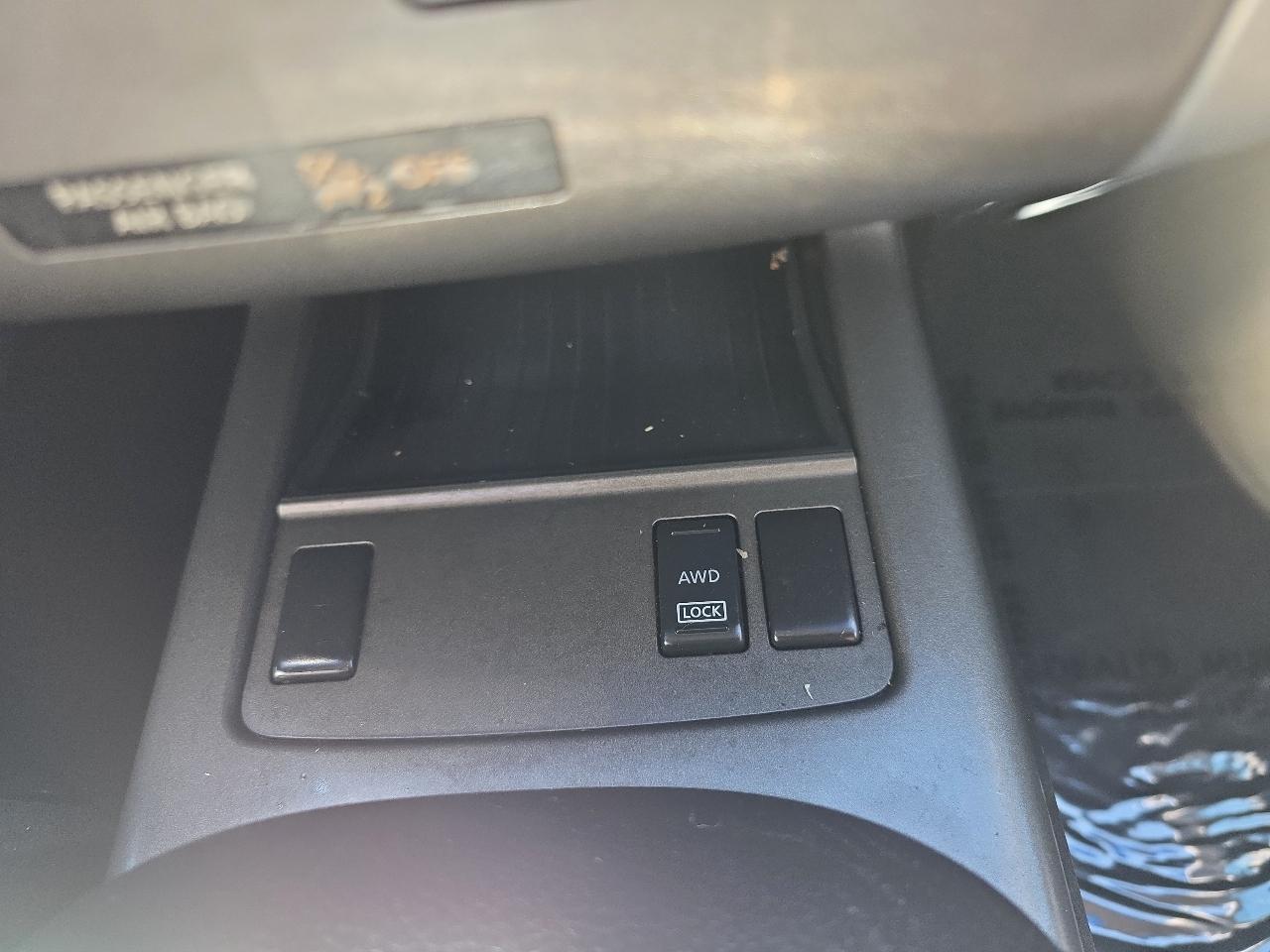 Nissan Murano AWD 4dr SV 2012