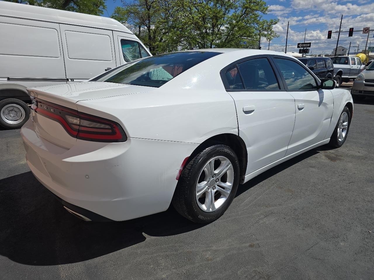 Dodge Charger SXT RWD 2019