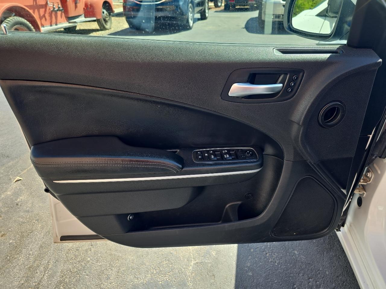 Dodge Charger SXT RWD 2019