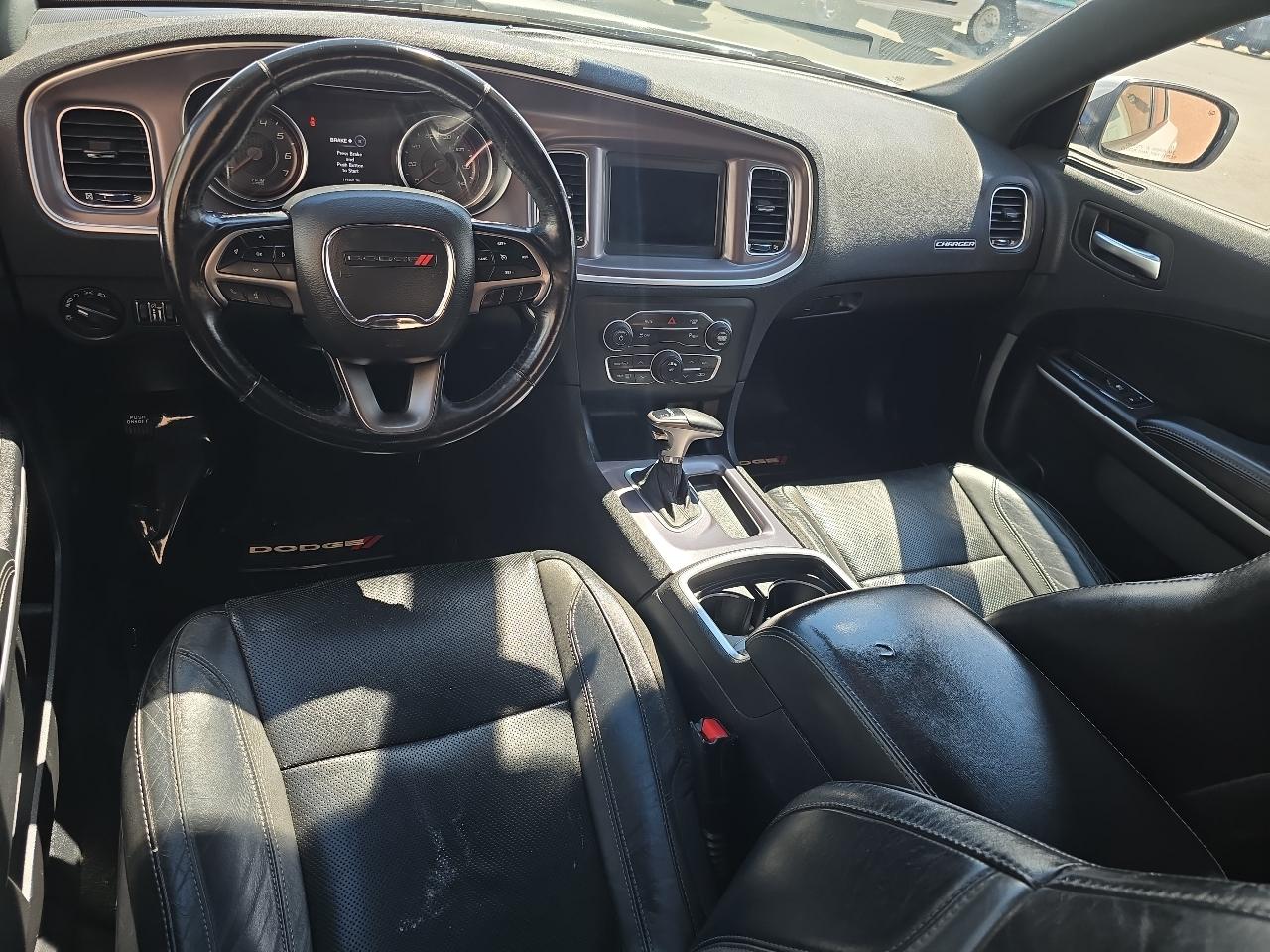 Dodge Charger SXT RWD 2019