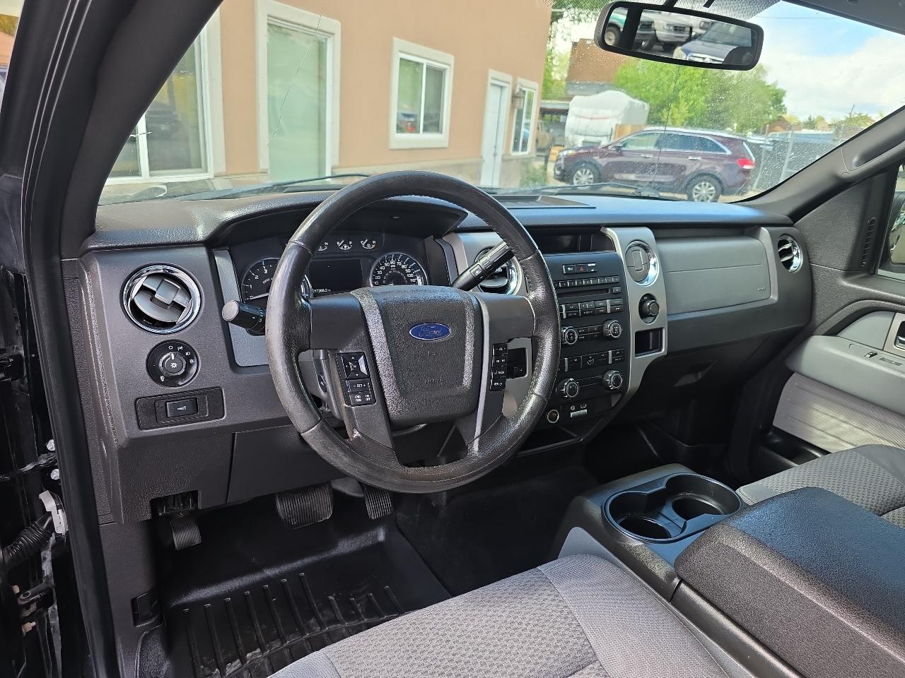 Ford F-150 4WD SuperCab 145" XLT 2011