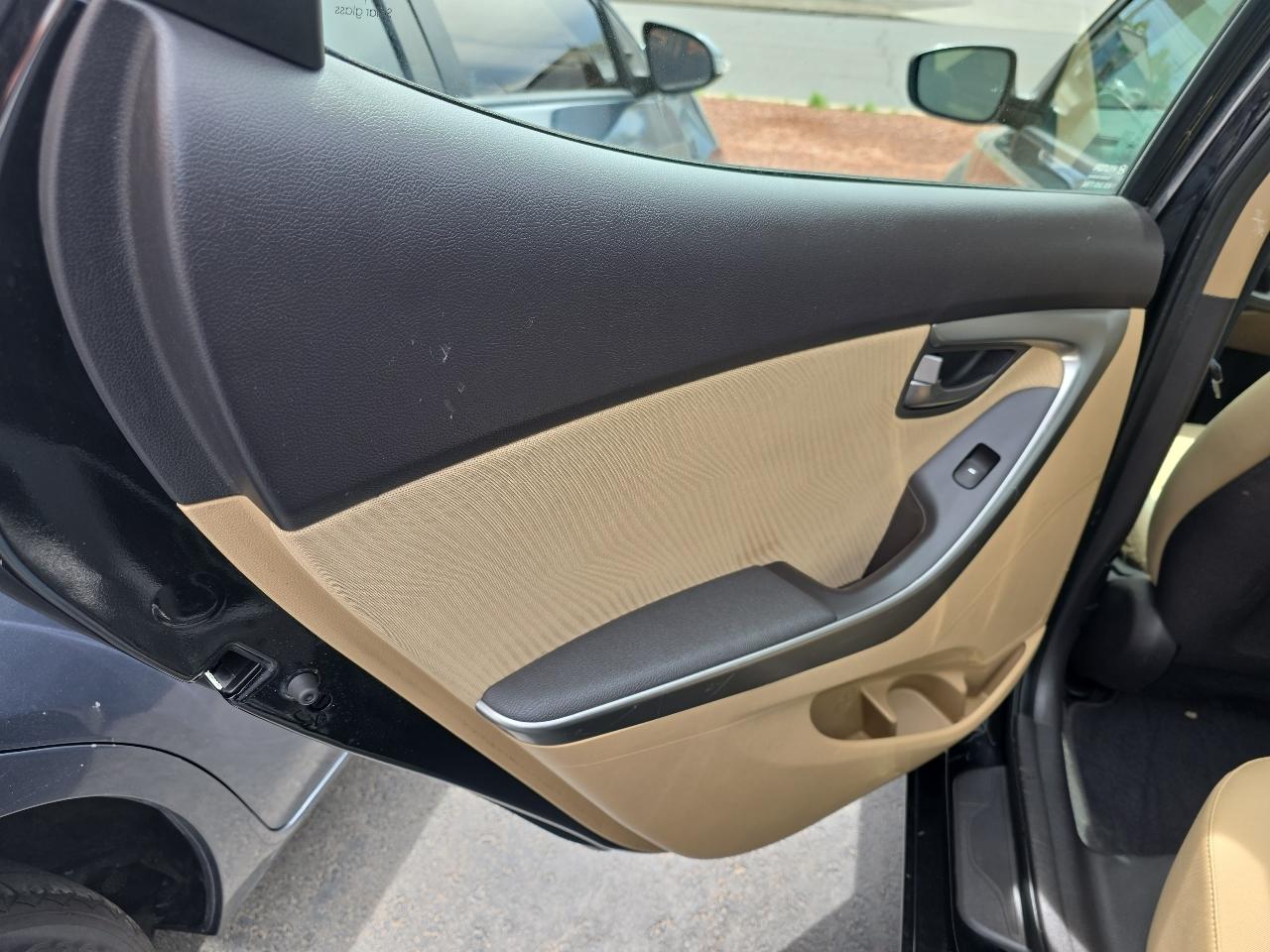 Hyundai Elantra 4dr Sdn Auto GLS PZEV (Alabama Plant) 2012