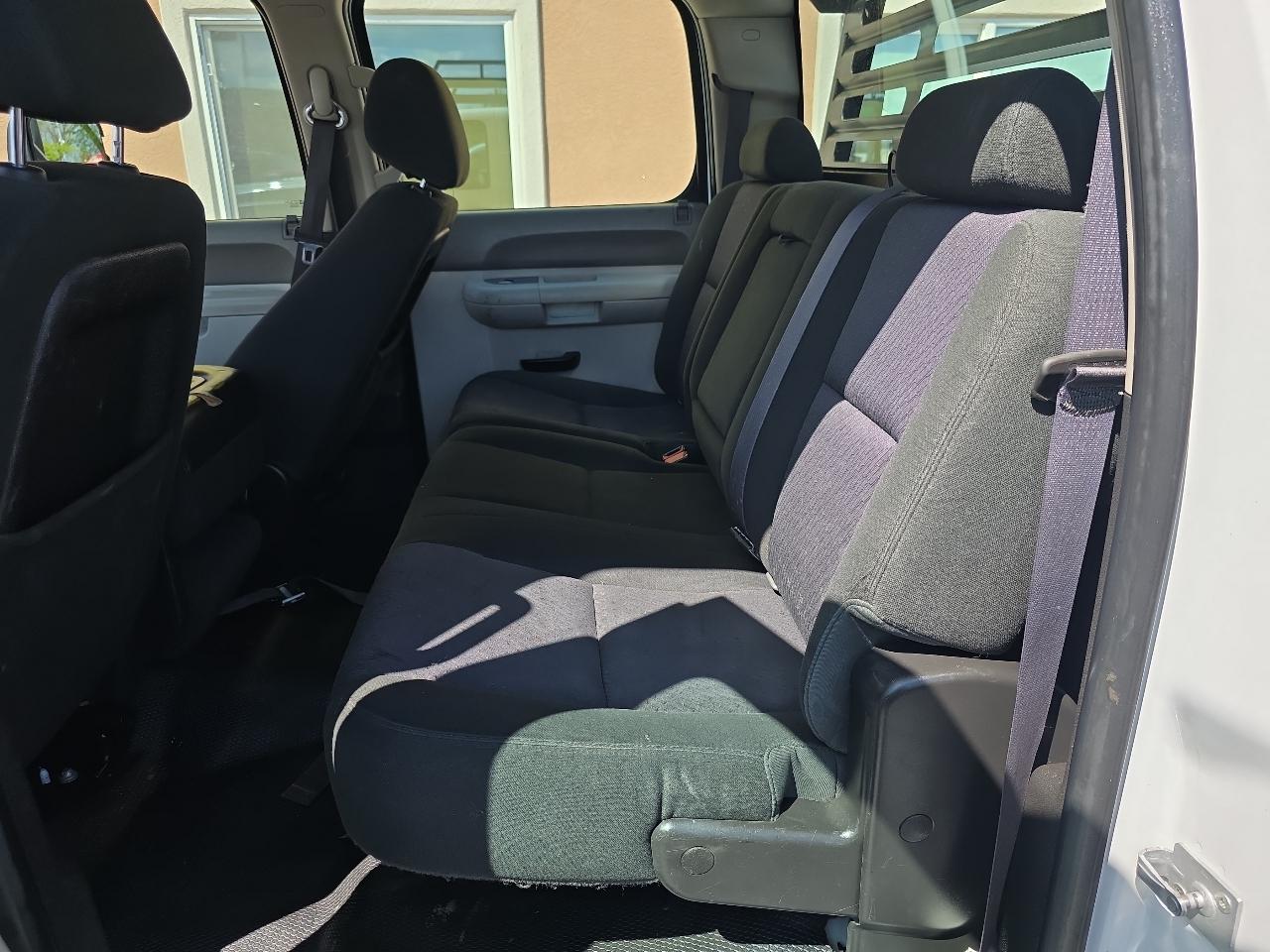 GMC Sierra 3500HD 4WD Crew Cab 167.7" Work Truck 2013