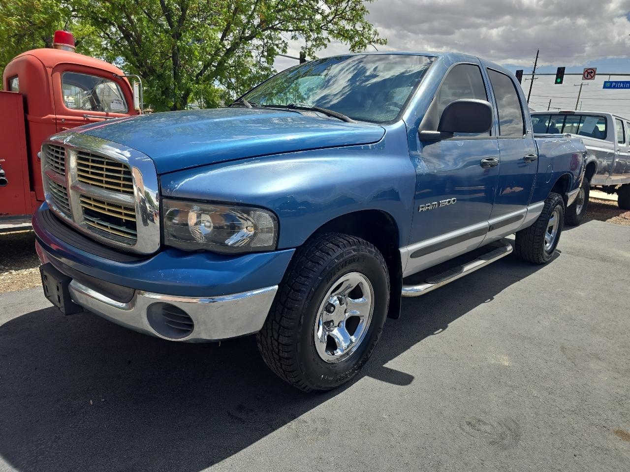 2002 Dodge Ram 1500 4dr Quad Cab 140" WB 4WD