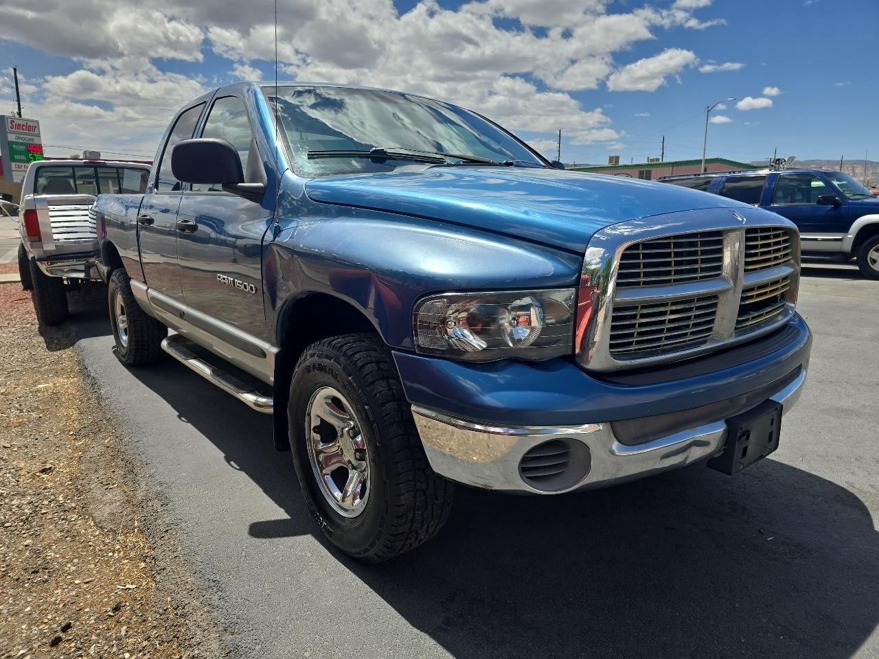 Dodge Ram 1500 4dr Quad Cab 140" WB 4WD 2002