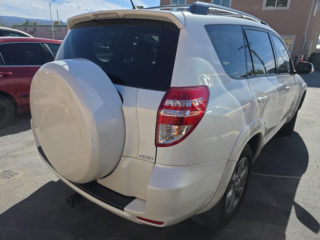 Toyota RAV4 4WD 4dr V6 Limited (Natl) 2012