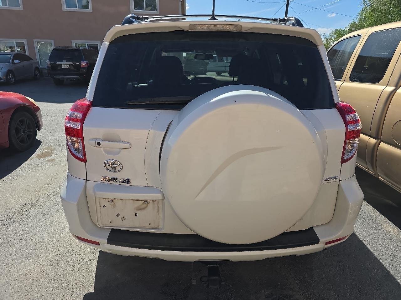 Toyota RAV4 4WD 4dr V6 Limited (Natl) 2012