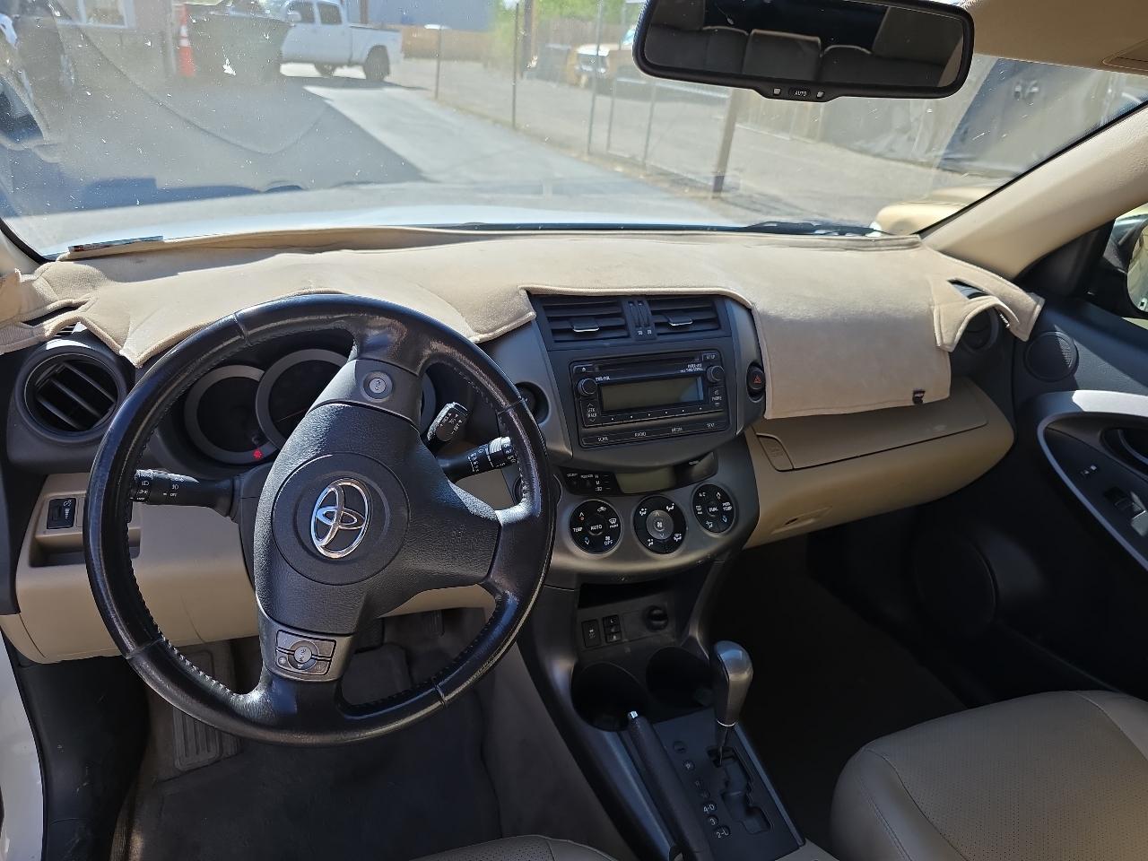 Toyota RAV4 4WD 4dr V6 Limited (Natl) 2012