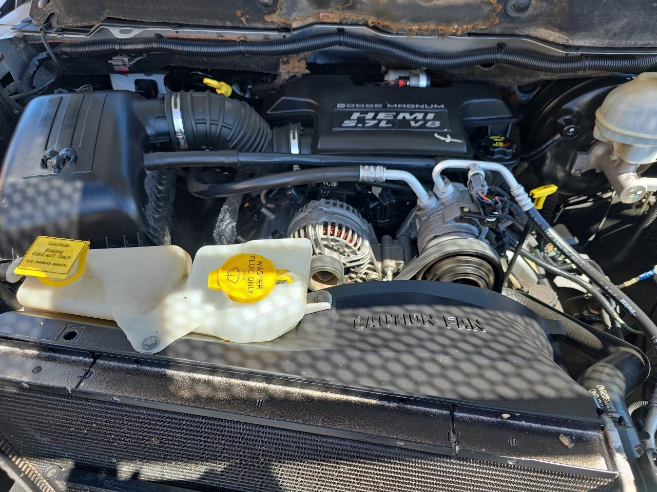 Dodge Ram 1500 4dr Quad Cab 140.5" WB SLT 2005