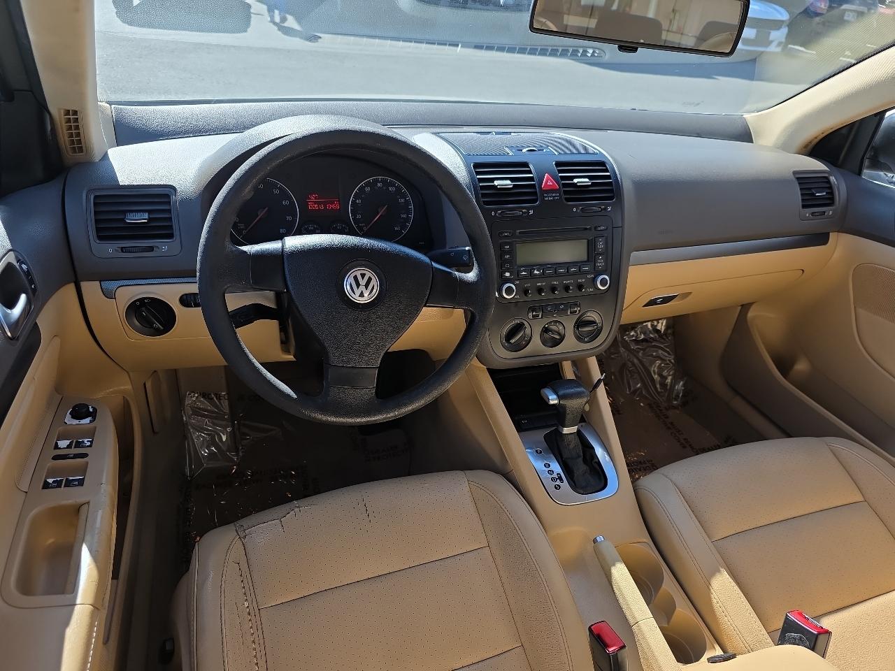 Volkswagen Jetta Sedan 4dr 2.5L Auto 2006