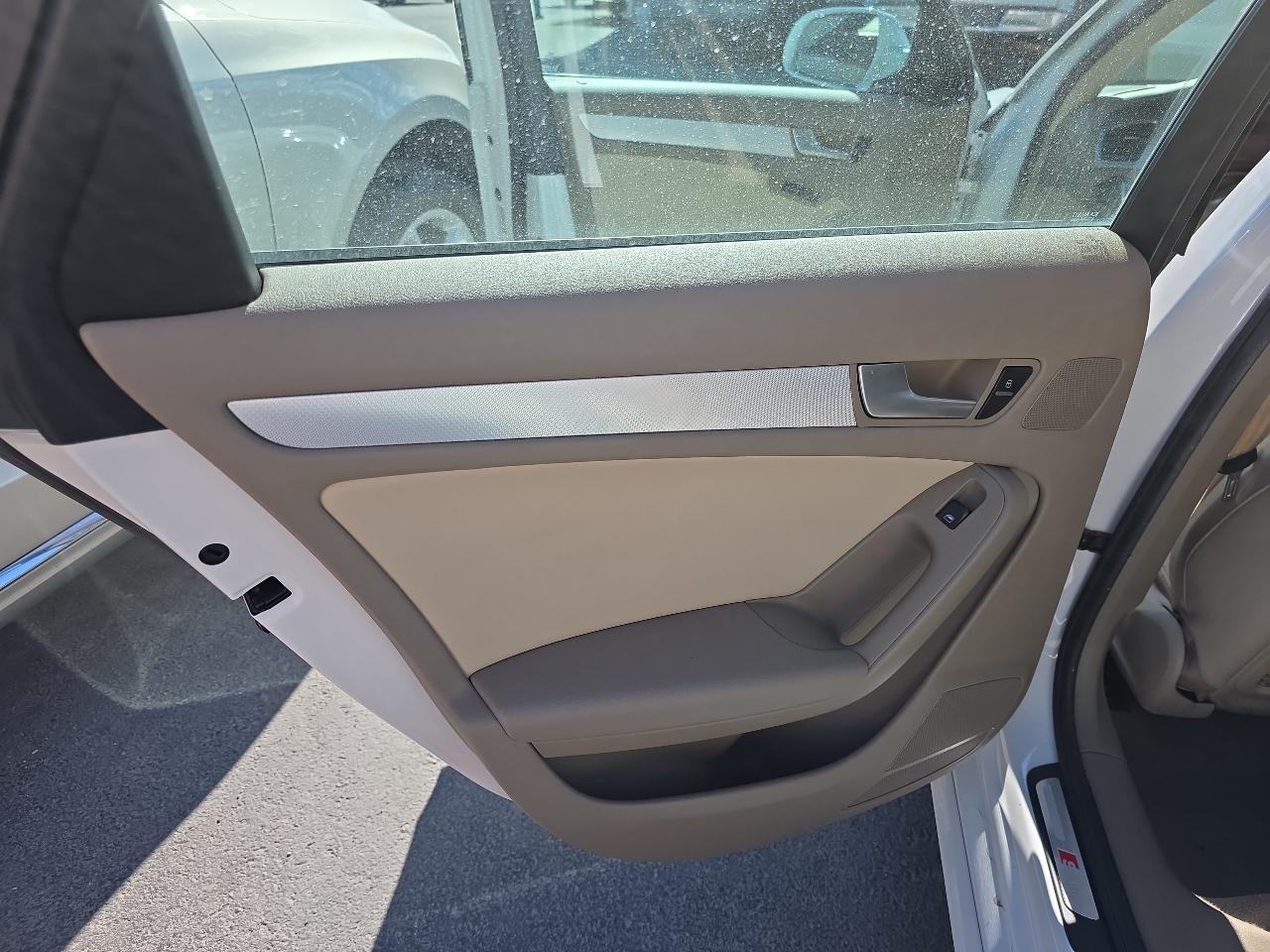 Audi A4 4dr Sdn Man quattro 2.0T Premium Plus 2012