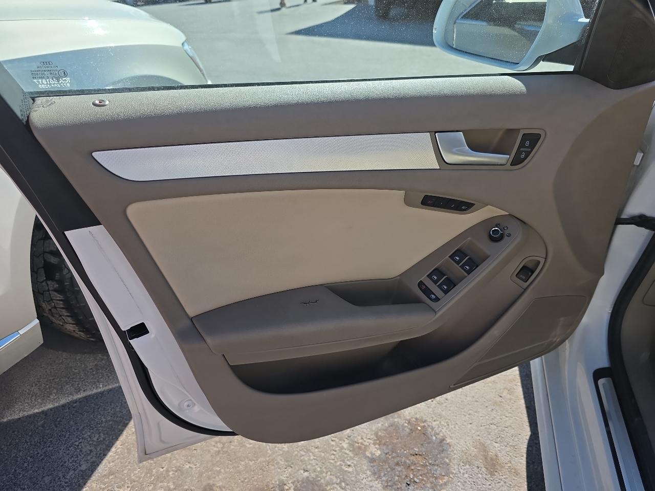 Audi A4 4dr Sdn Man quattro 2.0T Premium Plus 2012