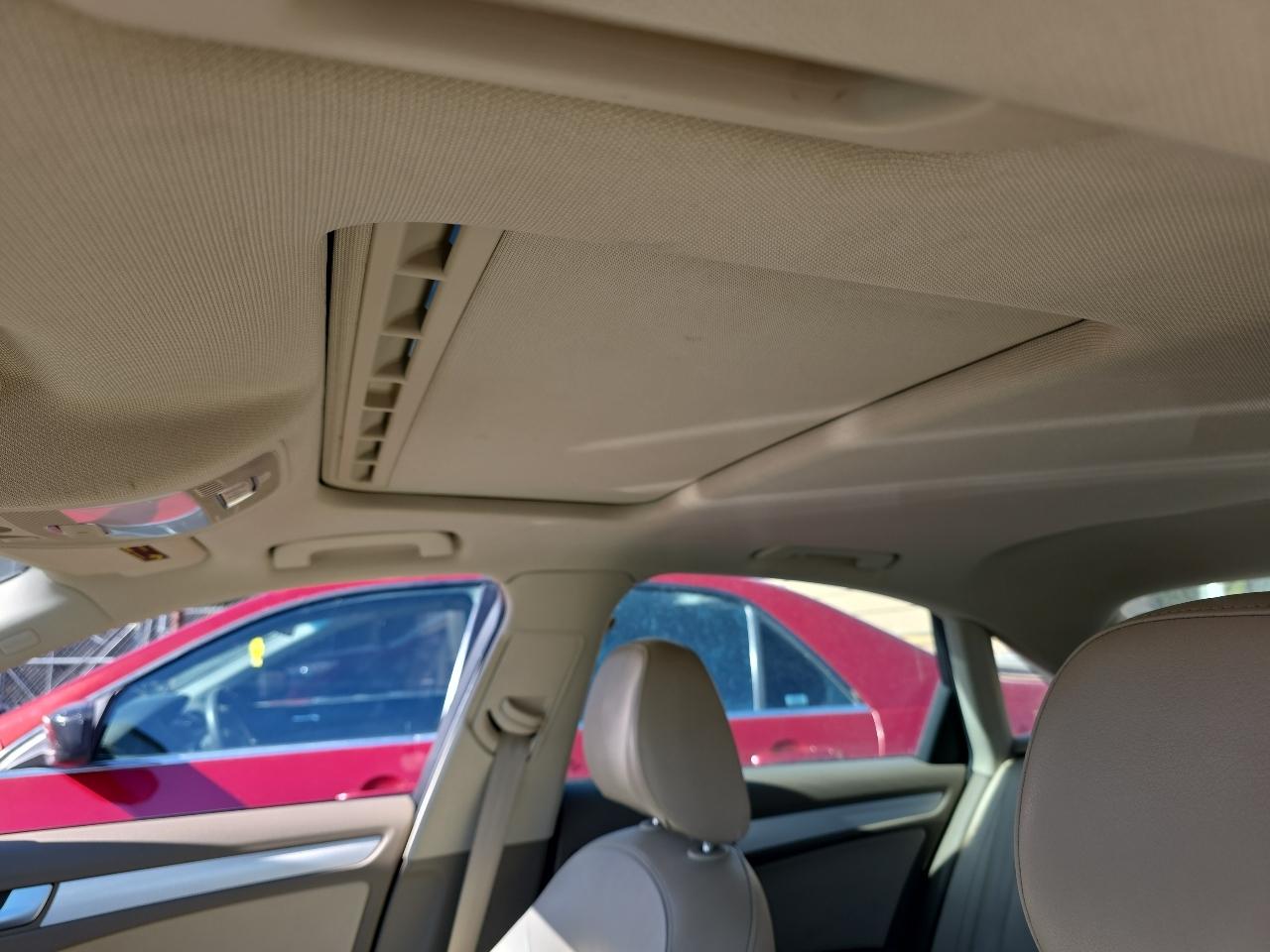 Audi A4 4dr Sdn Man quattro 2.0T Premium Plus 2012