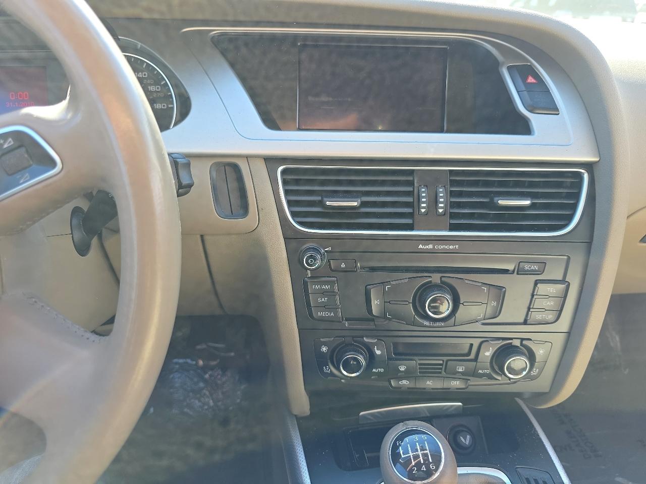 Audi A4 4dr Sdn Man quattro 2.0T Premium Plus 2012