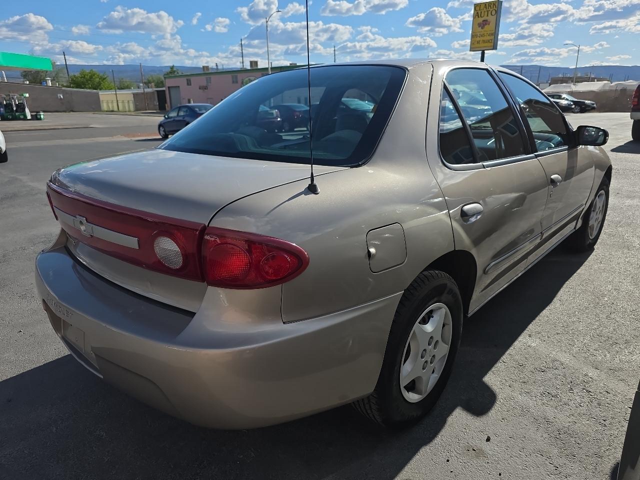 Chevrolet Cavalier 4dr Base Sdn 2004